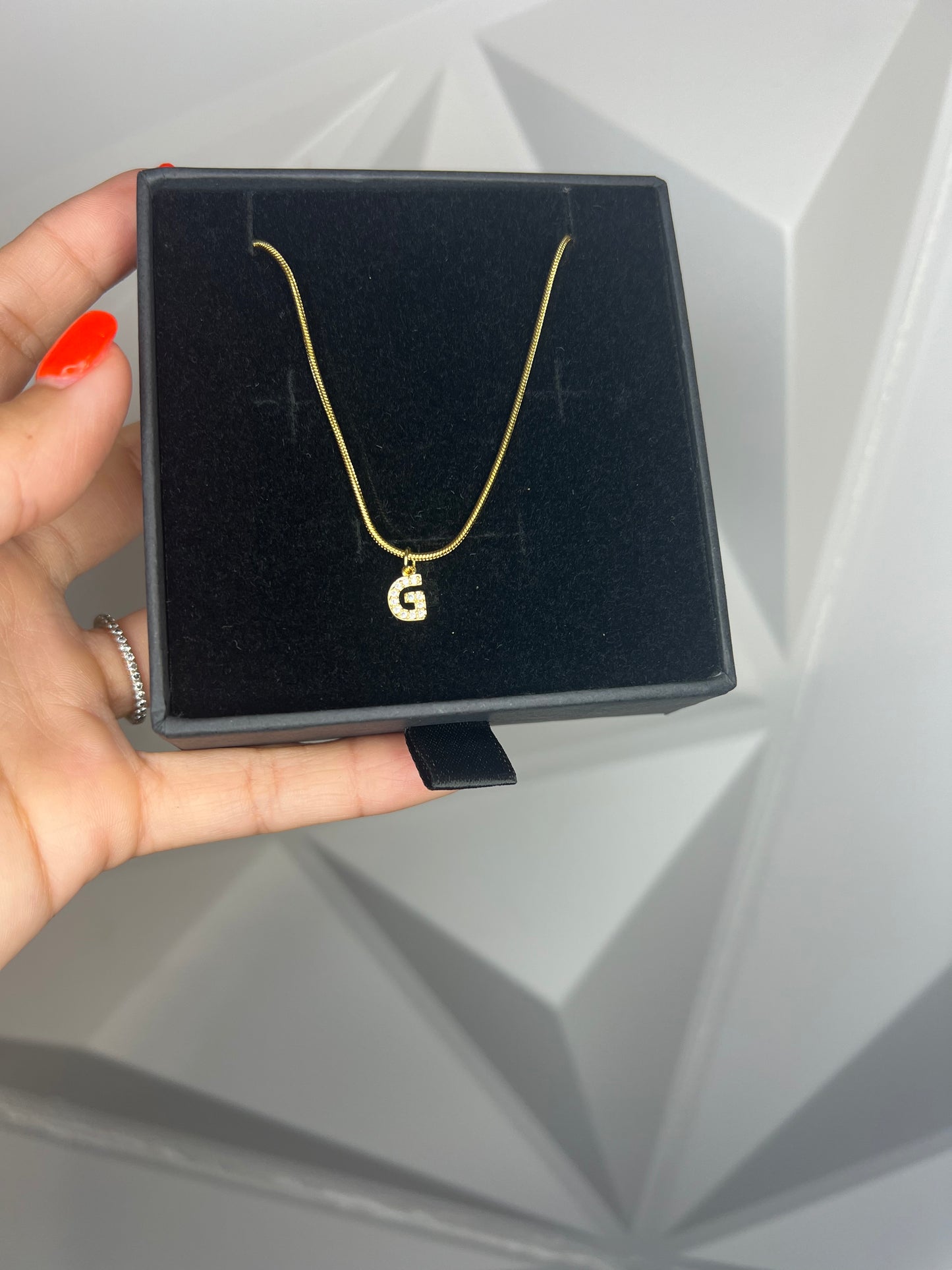 NECKLACE INITIAL